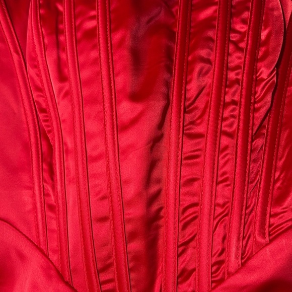 Elegant Red Corset Dress - Picture 7 of 7